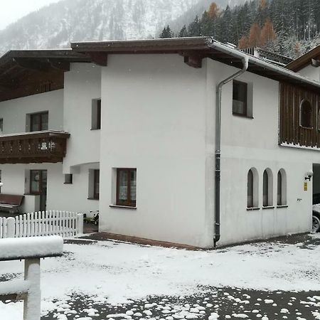 Haus Huter Lägenhet Kaunertal Exteriör bild