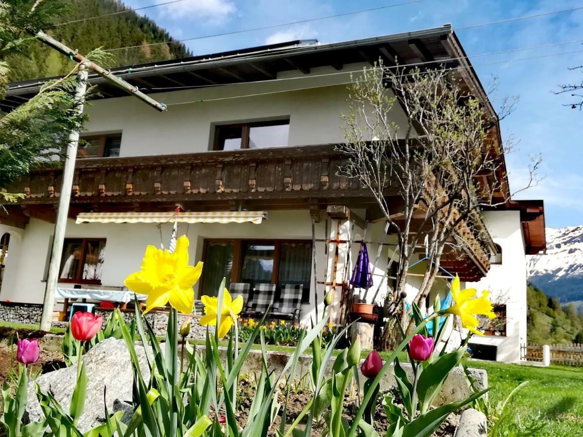 Haus Huter Lägenhet Kaunertal Exteriör bild